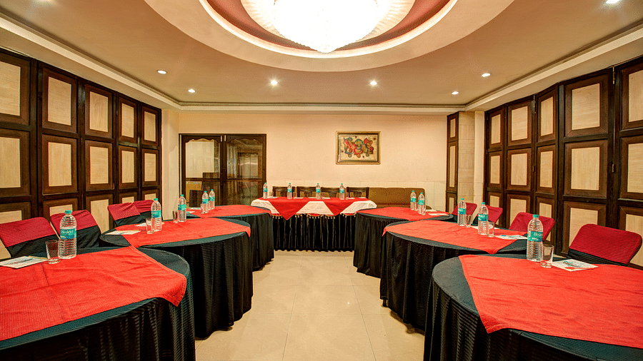 Banquet Hall of Hotel PR Residency Amritsar - Hotels in Amritsar